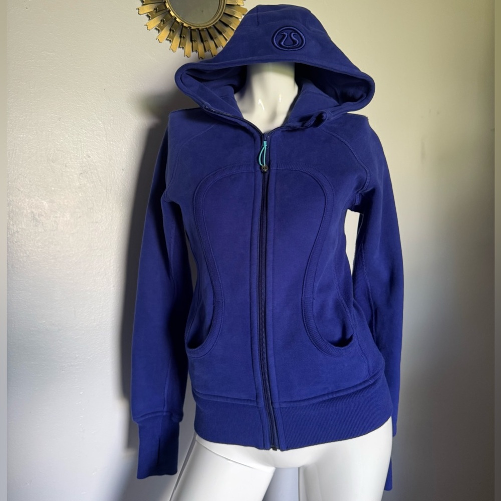 Lululemon women’s jacket Size 4